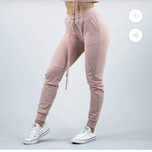 NWT BUFFBUNNY JASMINE JOGGERS--MAUVE LARGE